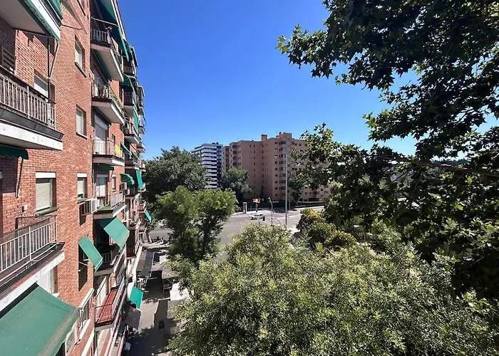 Luminous Apartment In Imperial Neighborhood Melanc